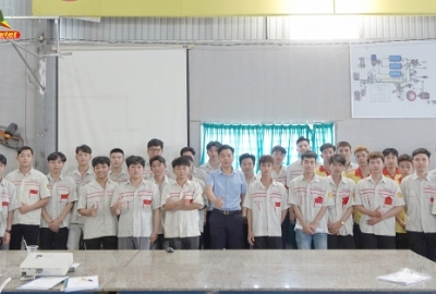MỘT BUỔI BÁO CÁO KHÓA LUẬN TỐT NGHIỆP TẠI ĐẠI VIỆT CẦN THƠ SẼ NHƯ THẾ NÀO ?