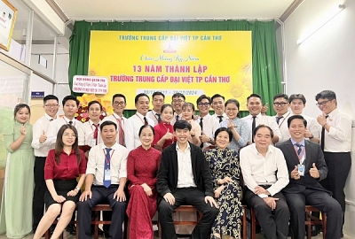 KỶ NIỆM 13 NĂM NGÀY THÀNH LẬP TRƯỜNG TRUNG CẤP ĐẠI VIỆT TP. CẦN THƠ