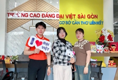 ĐẠI VIỆT CẦN THƠ TIẾP TỤC CHÀO ĐÓN CÁC BẠN TÂN SINH VIÊN 2K7