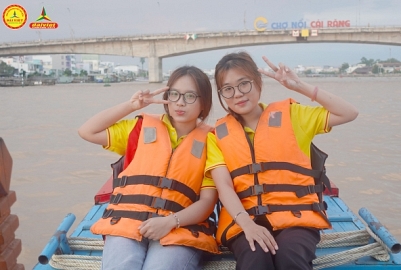 Vlog | Hành trình khám phá chợ nổi Cái Răng qua góc nhìn sinh viên