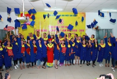 LỄ TRAO BẰNG TỐT NGHIỆP  CAO ĐẲNG – TRUNG CẤP NĂM HỌC 2018 - 2019