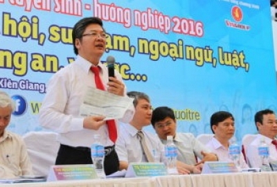 Thứ tự cần tuân thủ: Nghề - Ngành – Trường