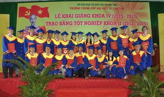 Sinh viên tốt nghiệp Đại Việt TP Cần Thơ
