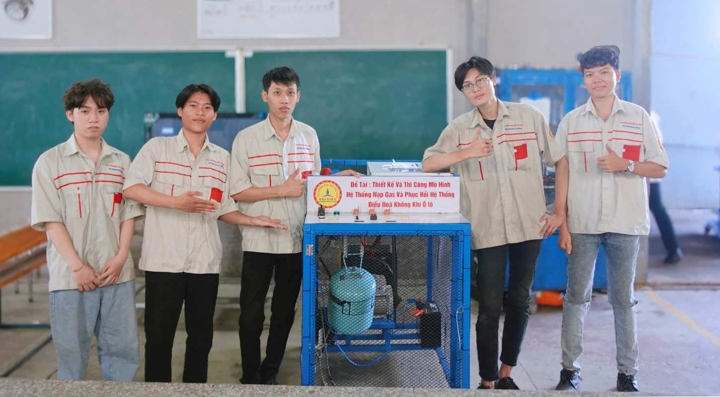 BẢO VỆ ĐỒ ÁN TỐT NGHIỆP – NGÀNH CÔNG NGHỆ Ô TÔ