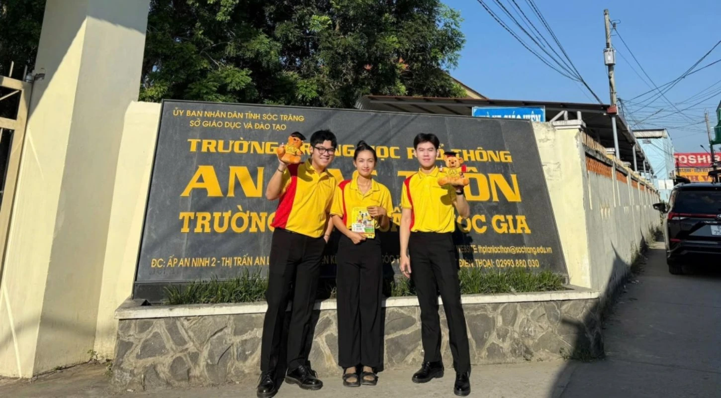 Chuyến Xe Tuyển Sinh Tư Vấn Hướng Nghiệp Đại Việt – Gắn Kết Tương Lai Những Ngày Cận Tết