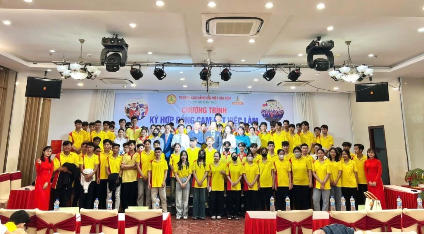 Đại Việt Tp Cần Thơ Tổ Chức Lễ Ký Cam Kết 100% Việc Làm Cho Sinh Viên Sau Khi Ra Trường