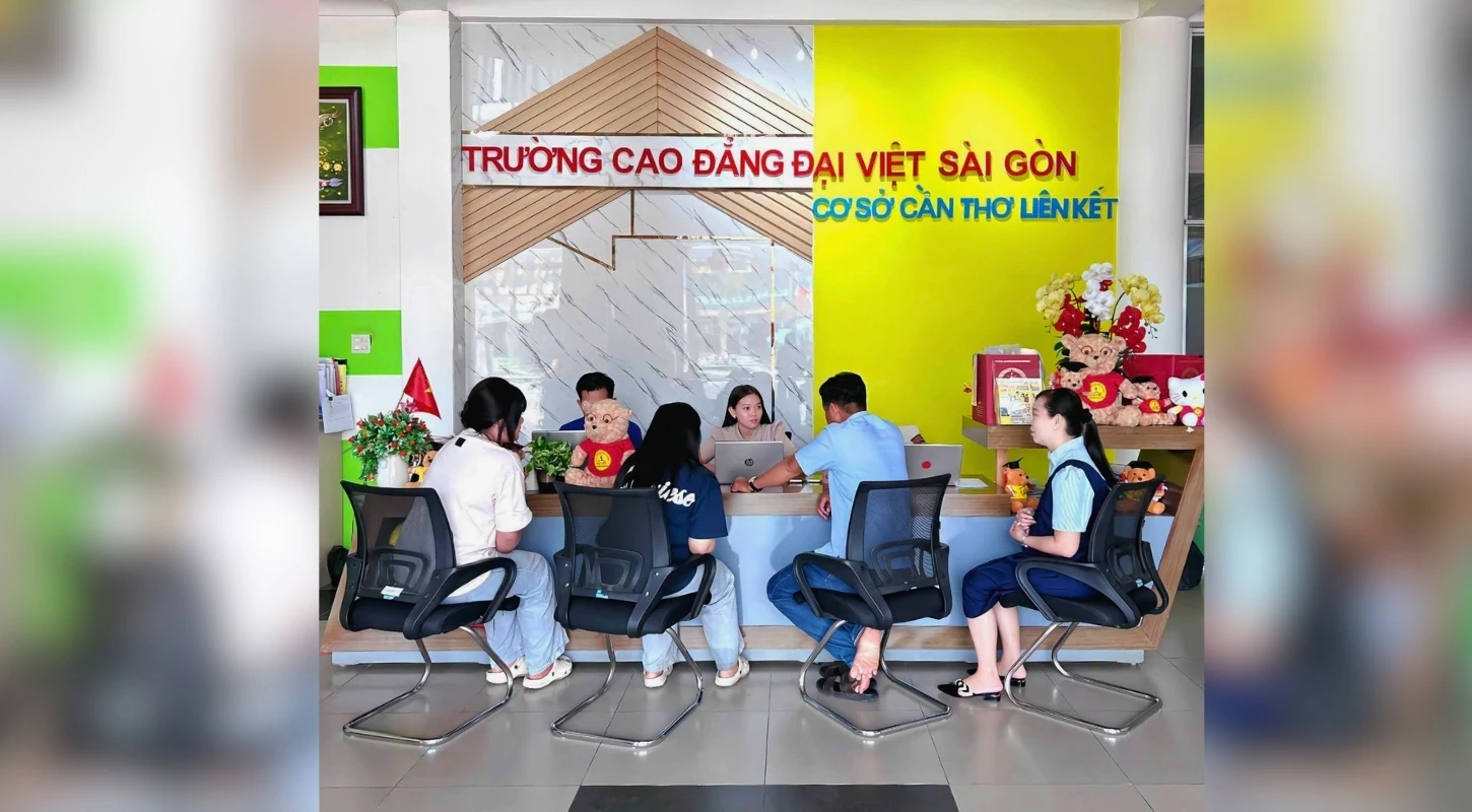 KHÔNG KHÍ NHẬP HỌC ĐANG NÓNG HƠN BAO GIỜ HẾT TẠI ĐẠI VIỆT CẦN THƠ!