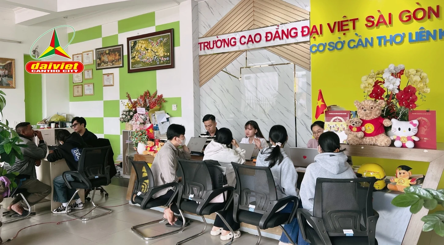 Nắng Có Nón, Mưa Có Dù – Cần Tư Vấn Hướng Nghiệp Đã Có Đại Việt Tp Cần Thơ