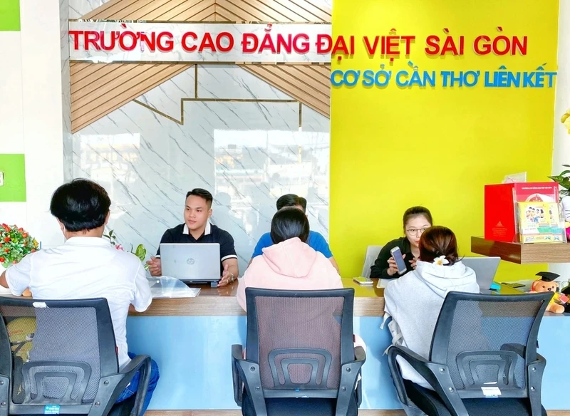 9999+ Thành Viên Gia Nhập Đại Gia Đình Đại Việt Tp Cần Thơ