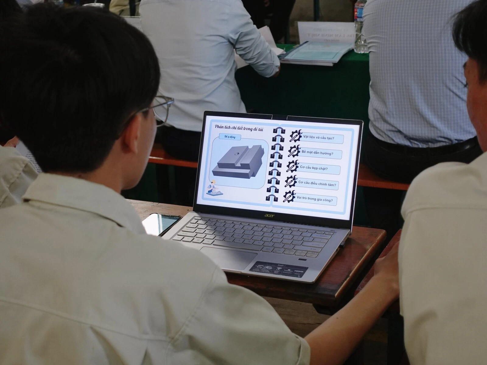 BẢO VỆ ĐỒ ÁN TỐT NGHIỆP – NGÀNH CÔNG NGHỆ KỸ THUẬT CƠ KHÍ