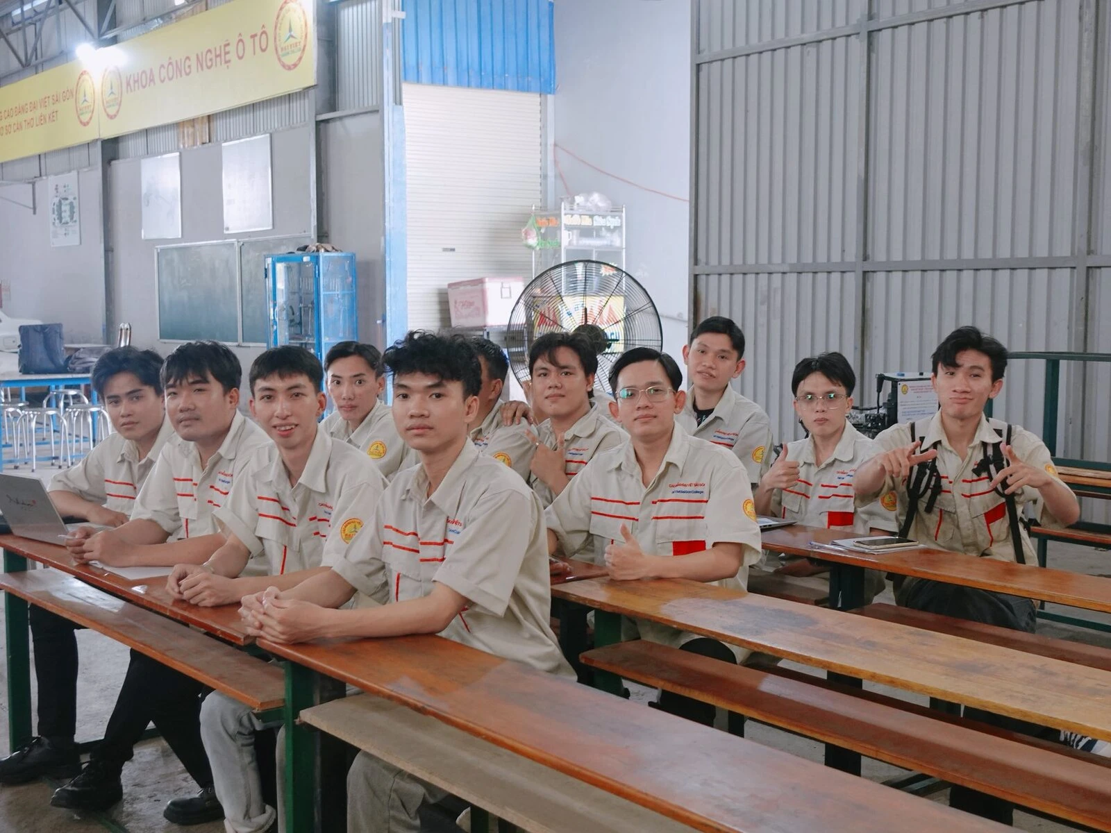 BẢO VỆ ĐỒ ÁN TỐT NGHIỆP – NGÀNH CÔNG NGHỆ KỸ THUẬT CƠ KHÍ