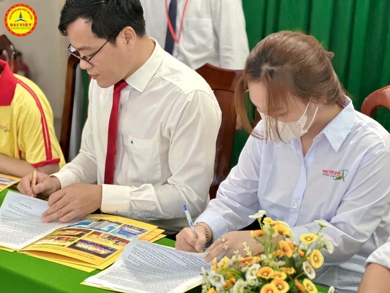 Bỉ Ngạn Hường .... Đại Việt Đảm Bảo 100% Việc Làm Sau Khi Ra Trường