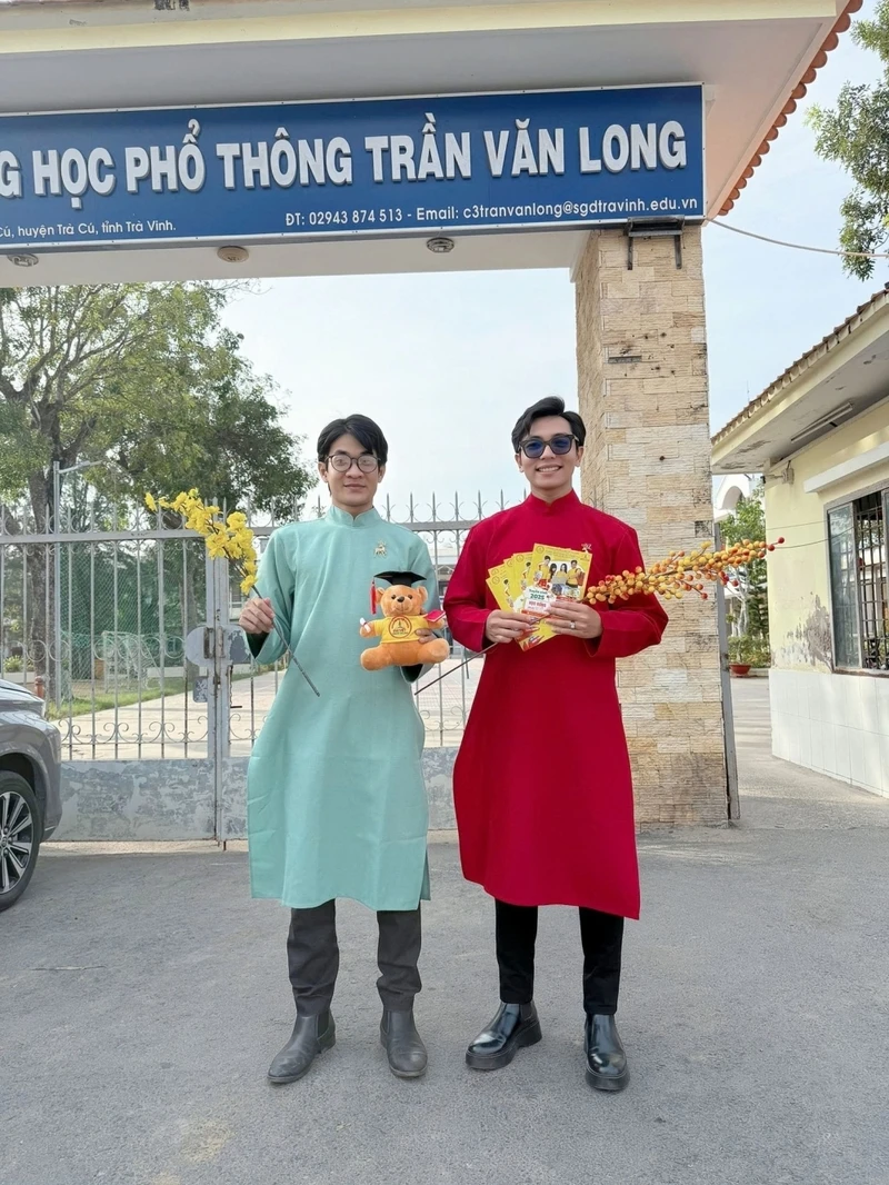 Biệt Đội Chúc Tết Đại Việt Tp Cần Thơ Đã Có Mặt Tại Miền Tây