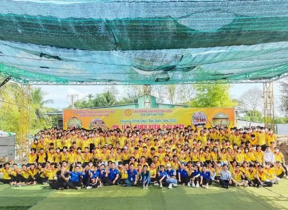 Tuyển Sinh Đại Việt Cần Thơ 2023 – Quy Trình Trở Thành Sinh Viên & Các Chính Sách Hỗ Trợ