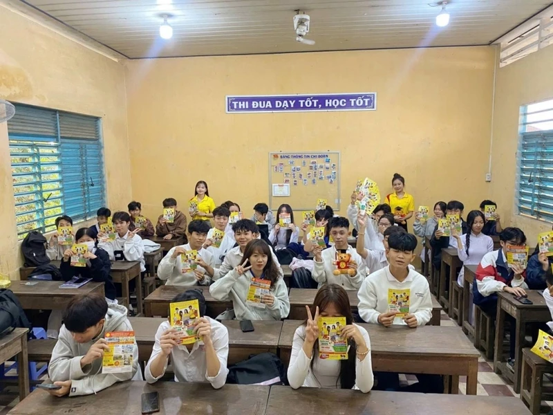 Các Người Đẹp Đã Sẵn Sàng Gặp Biệt Đội Tư Vấn Hướng Nghiệp Của Đại Việt Tp Cần Thơ Chưa