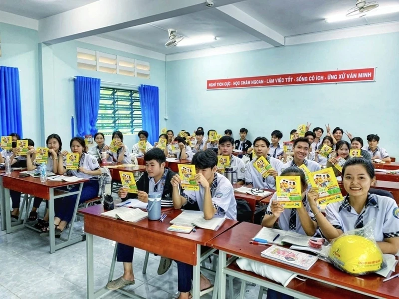 Cao Đẳng Đại Việt Sài Gòn Cơ Sở Cần Thơ – Xin Chào Cà Mau, Vĩnh Long, Sóc Trăng, Trà Vinh