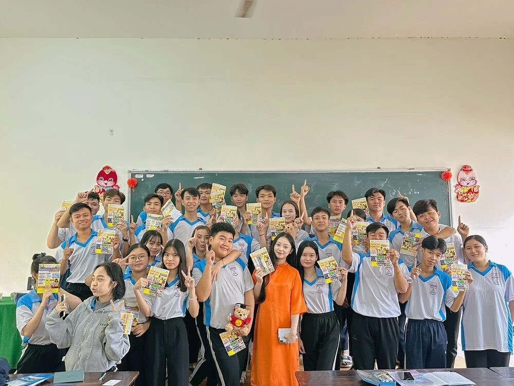 CHUYẾN XE HƯỚNG NGHIỆP 2026 CHẠY TỚI ĐÂU, TIẾNG CƯỜI TỚI ĐÓ