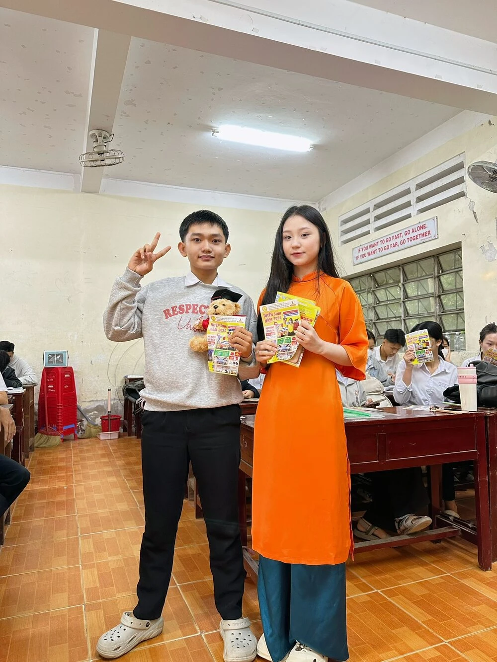 CHUYẾN XE HƯỚNG NGHIỆP 2026 CHẠY TỚI ĐÂU, TIẾNG CƯỜI TỚI ĐÓ