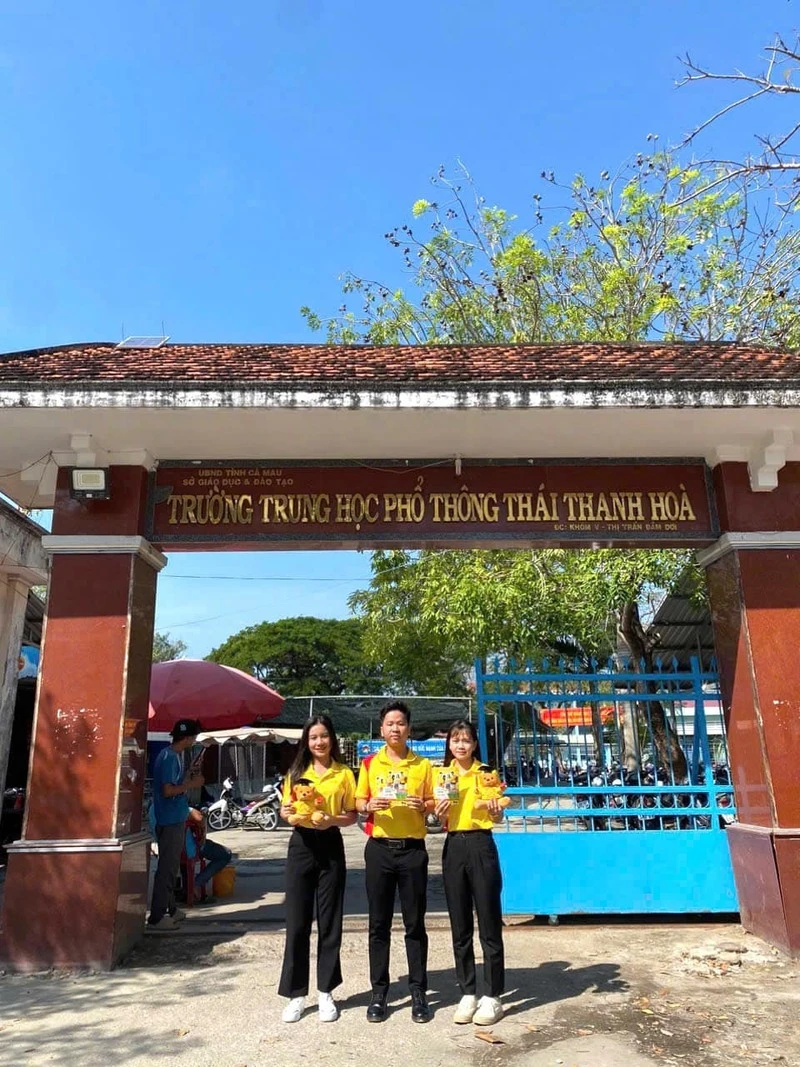 Chuyến Xe Tuyển Sinh Tư Vấn Hướng Nghiệp Đại Việt – Gắn Kết Tương Lai Những Ngày Cận Tết