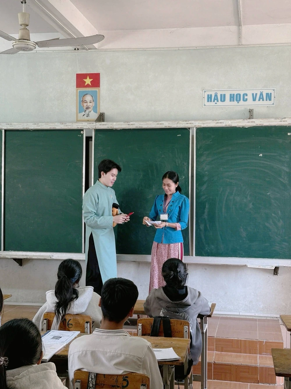 ĐẠI VIỆT CẦN THƠ LAN TỎA NGỌN LỬA HƯỚNG NGHIỆP 2026 TẠI CÁC TRƯỜNG THPT