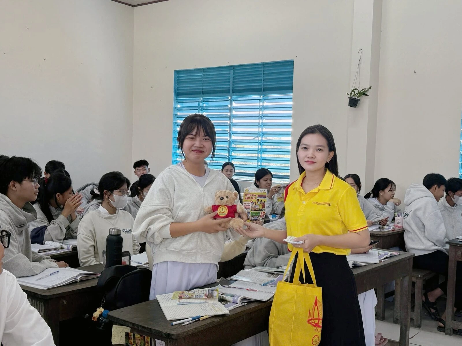ĐẠI VIỆT CẦN THƠ TIẾP TỤC HÀNH TRÌNH TƯ VẤN HƯỚNG NGHIỆP