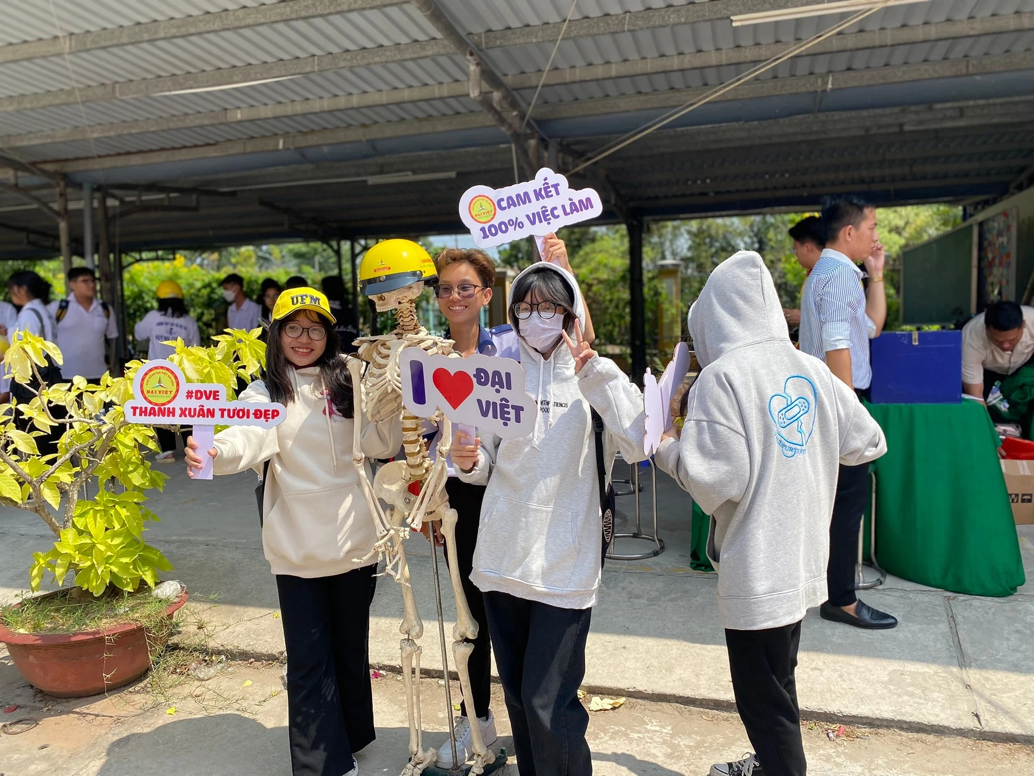 Đại Việt Cần Thơ tham gia chương trình Đưa Trường Học Đến Thí Sinh tại Sóc Trăng