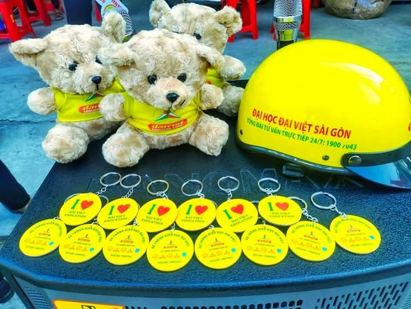 Đại Việt Cần Thơ tham gia chương trình Đưa Trường Học Đến Thí Sinh tại Sóc Trăng