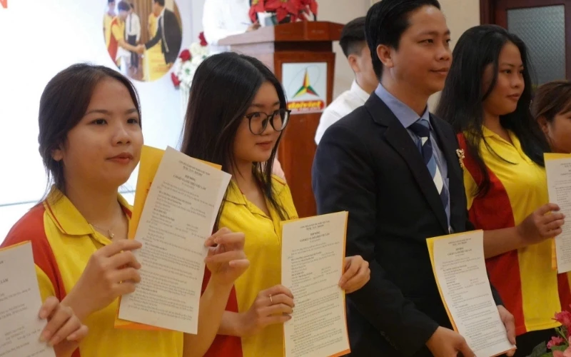 Đại Việt Tp Cần Thơ Tổ Chức Lễ Ký Cam Kết 100% Việc Làm Cho Sinh Viên Sau Khi Ra Trường