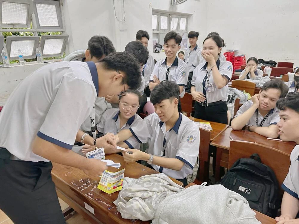 HÀNH TRÌNH HƯỚNG NGHIỆP CHƯA DỪNG LẠI