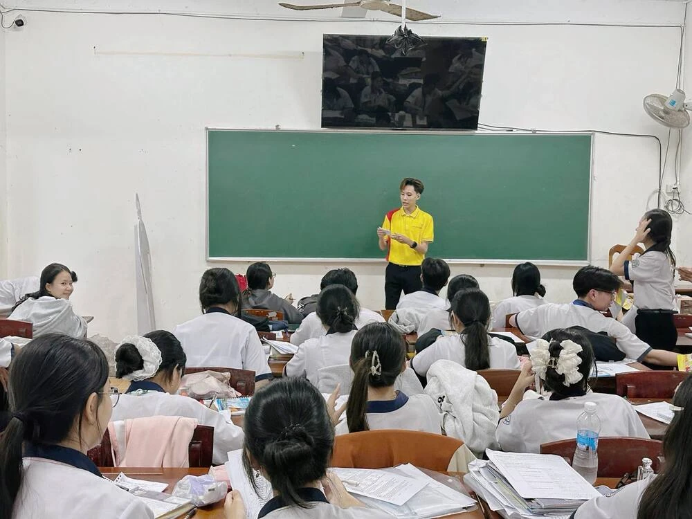 HÀNH TRÌNH HƯỚNG NGHIỆP CHƯA DỪNG LẠI