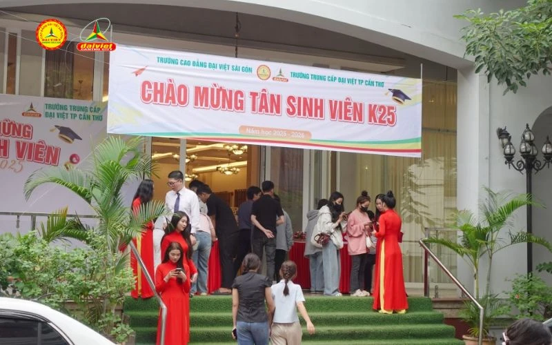 Khai Giảng Năm Học Mới & Kỷ Niệm 80 Năm Truyền Thống Ngành Giáo Dục Việt Nam