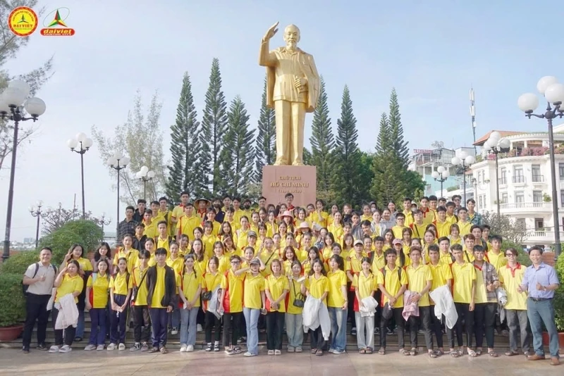 Khám Phá Thế Giới Giải Trí Sôi Động Tại Trường Đại Việt