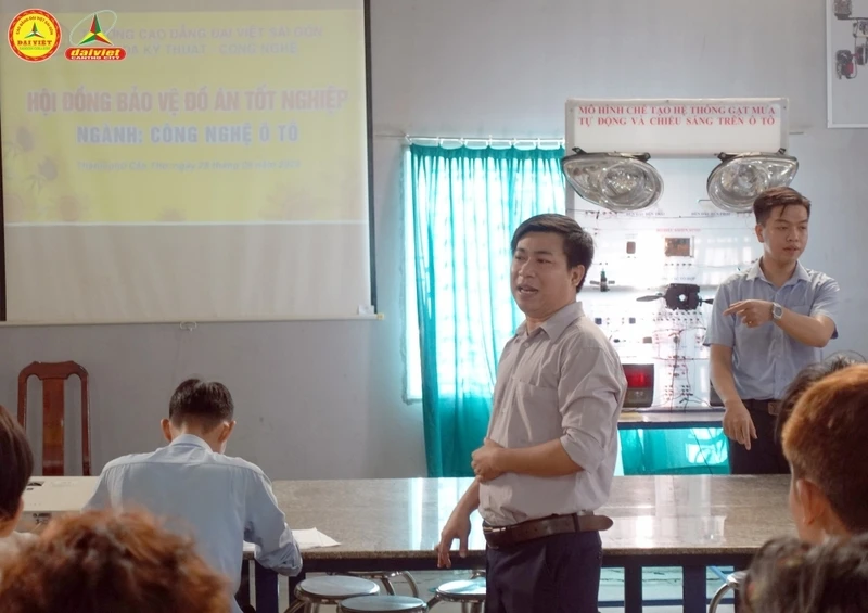 Một Buổi Báo Cáo Khóa Luận Tốt Nghiệp Tại Đại Việt Tp Cần Thơ Sẽ Như Thế Nào ?