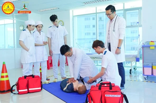 Ngành Dược – Cơ Hội Nghề Nghiệp và Tuyển Sinh Trường Cao Đẳng Đại Việt Sài Gòn Cơ Sở Cần Thơ