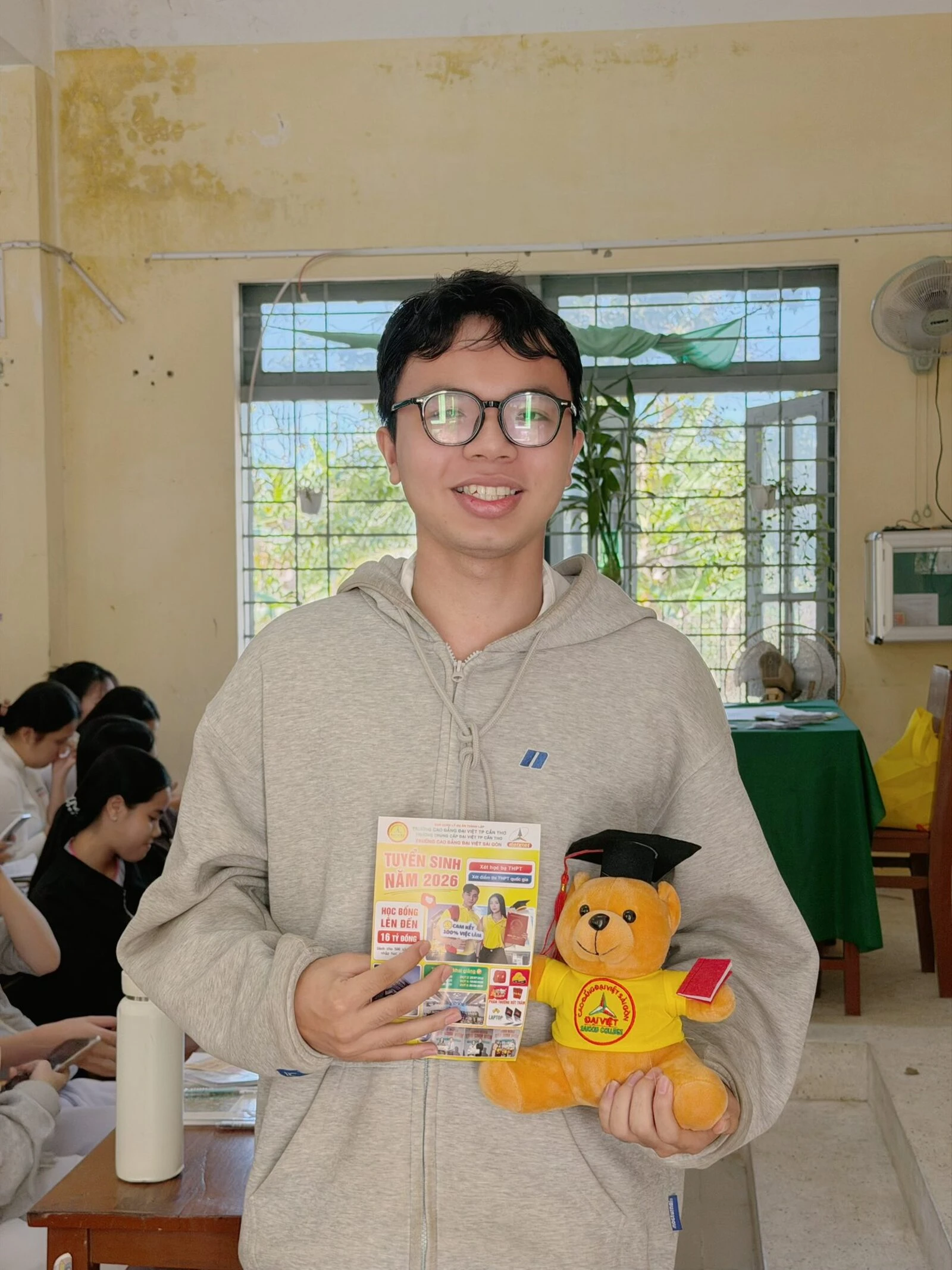 TẾT ĐẾN XUÂN VỀ, HÀNH TRÌNH HƯỚNG NGHIỆP VẪN TIẾP TỤC