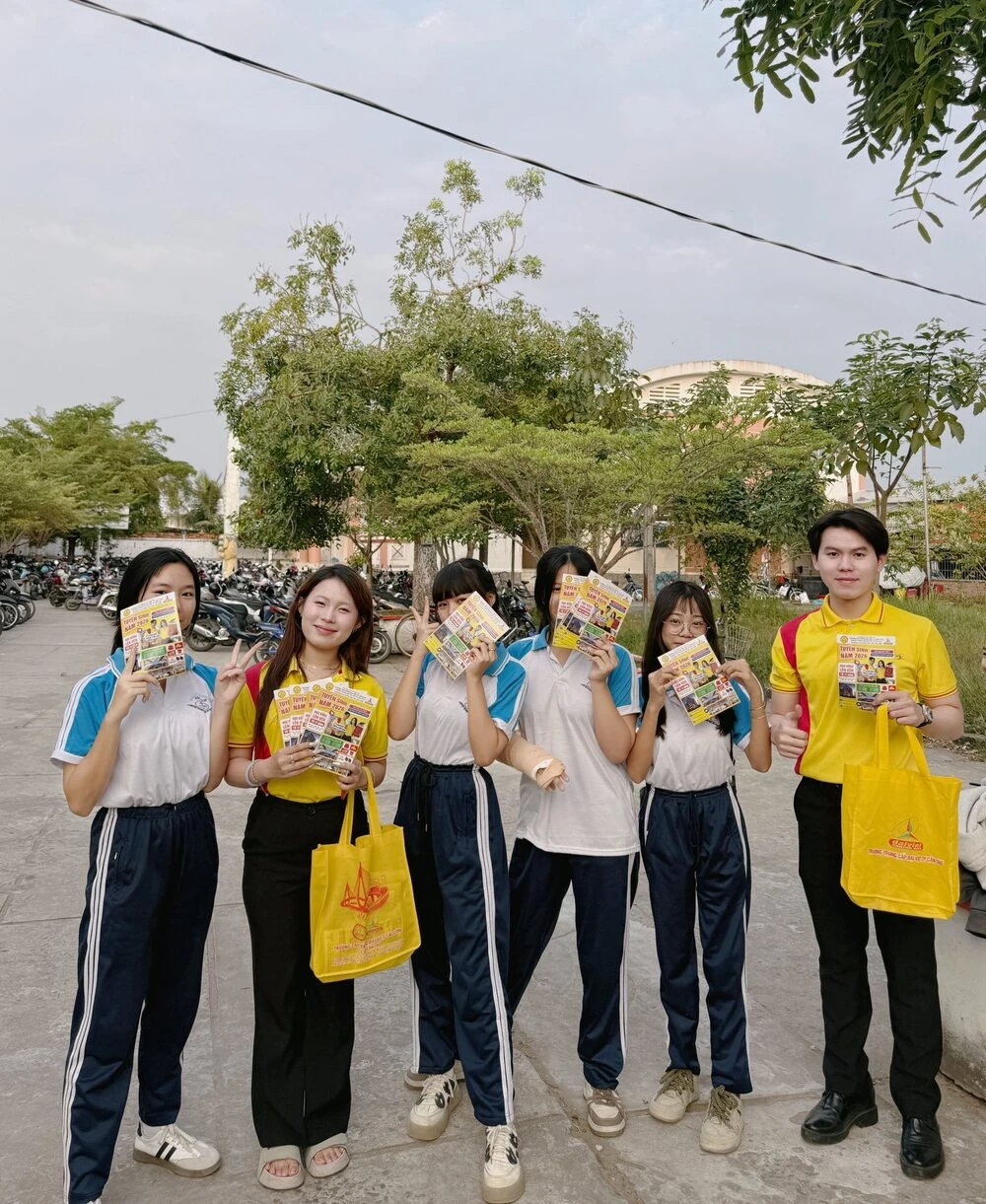 TIẾP NỐI HÀNH TRÌNH TƯ VẤN HƯỚNG NGHIỆP 2026