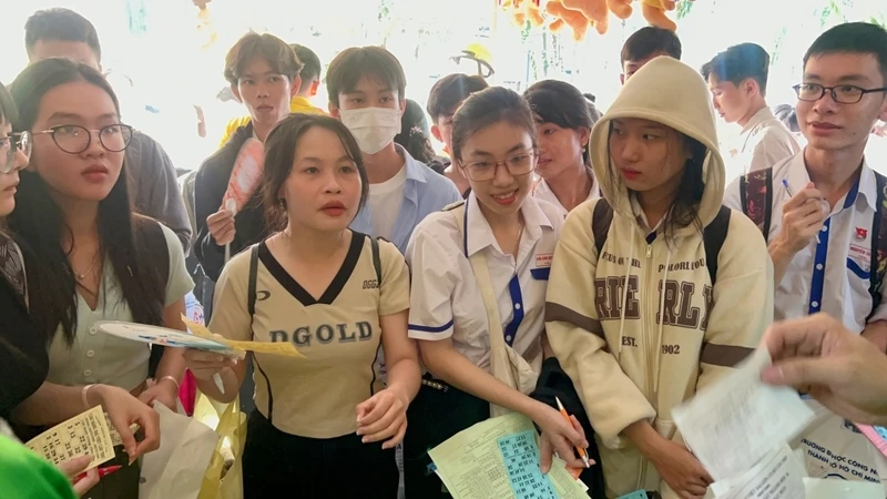 Trường Cao Đẳng Đại Việt Sài Gòn Cơ Sở Cần Thơ Tại Ngày Hội Tuyển Sinh Đại Học Cần Thơ