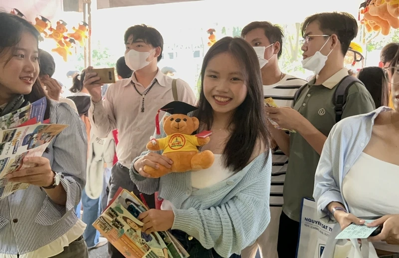 Trường Cao Đẳng Đại Việt Sài Gòn Cơ Sở Cần Thơ Tại Ngày Hội Tuyển Sinh Đại Học Cần Thơ