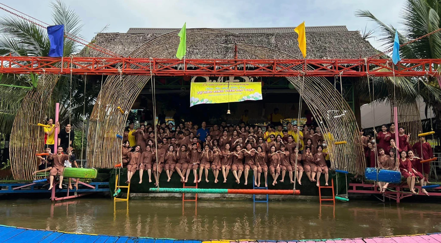 Chào Đón Tân Sinh Viên Khóa 2025 – Đại Việt Cần Thơ Khởi Động Năm Học Mới