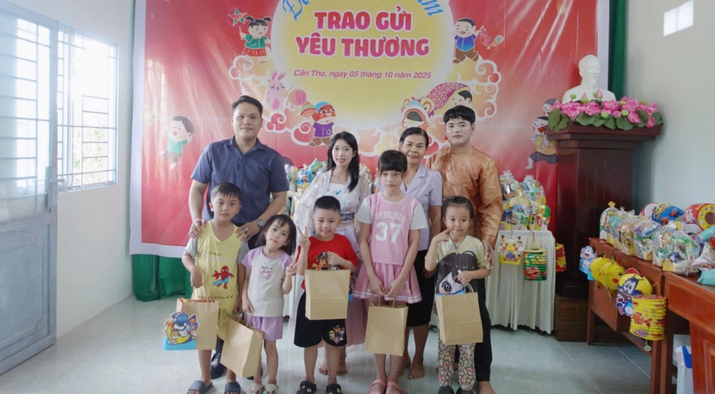 Đêm Hội Trăng Rằm – Trao Gửi Yêu Thương