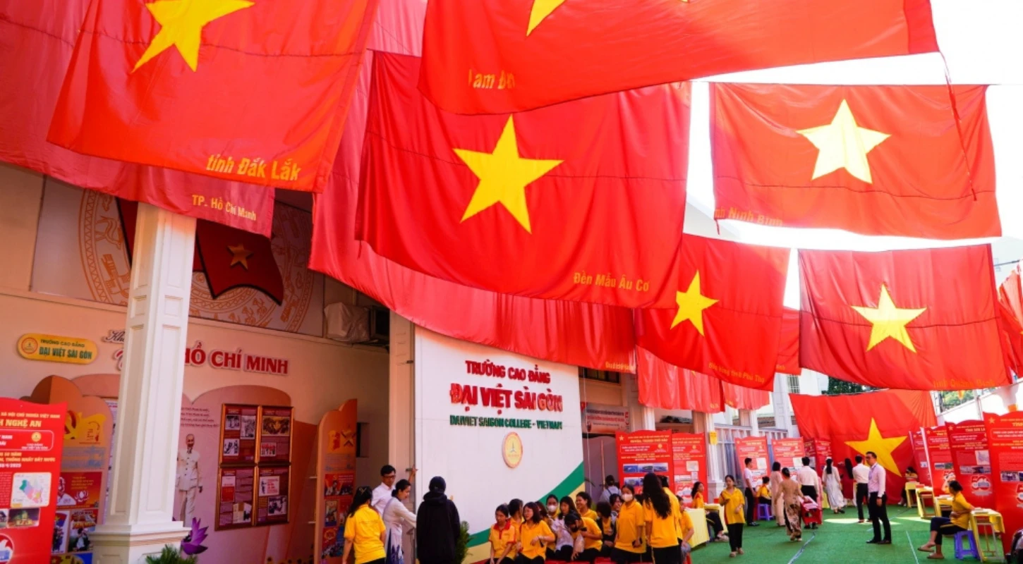 Lễ Bế Mạc Triển Lãm “Cờ Quốc Kỳ – Non Sông Liền Một Dải”