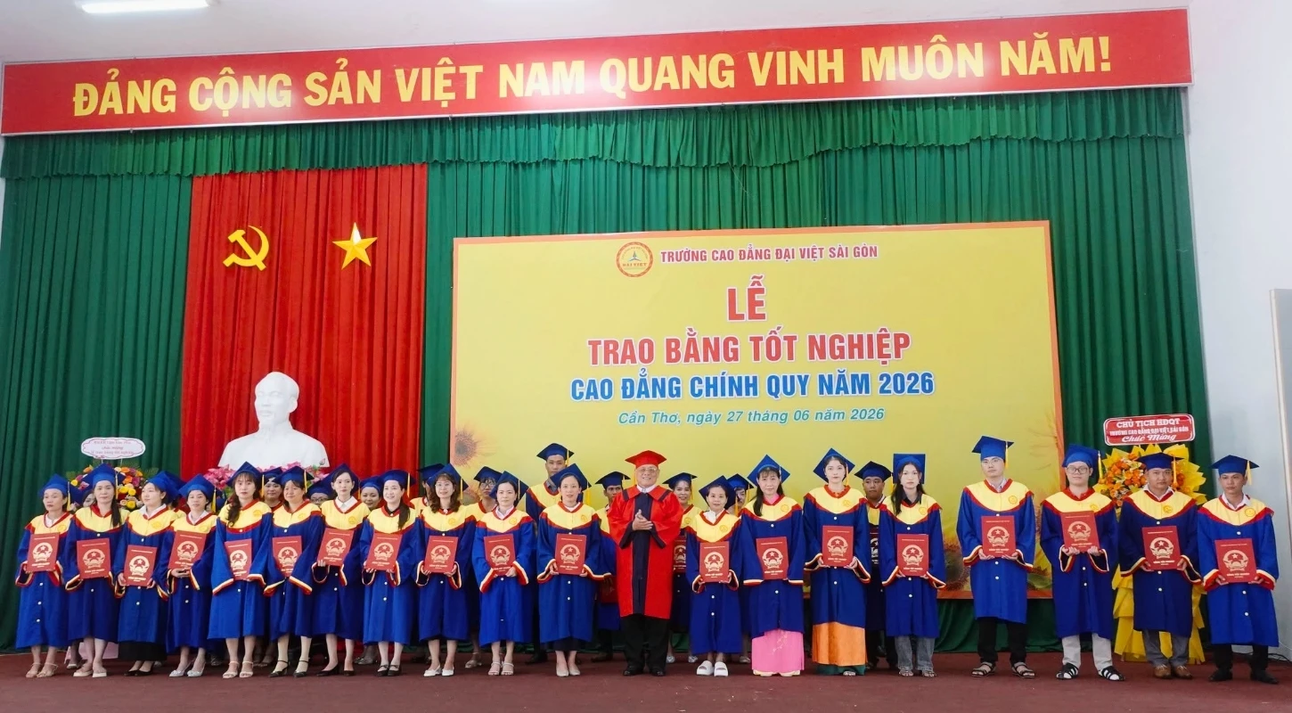 LỄ TRAO BẰNG TỐT NGHIỆP CAO ĐẲNG CHÍNH QUY 2026 – VINH DANH HƠN 250 TÂN KHOA