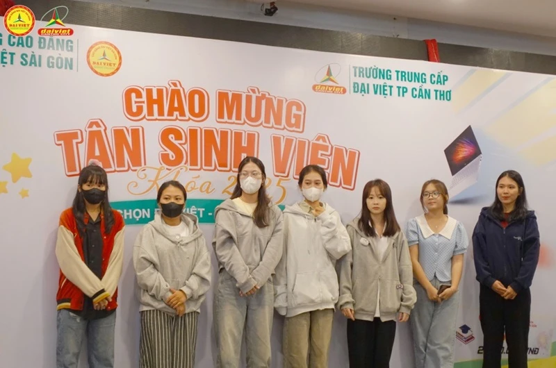 Chào Mừng Tân Sinh Viên Khóa 2025 – Đợt 5