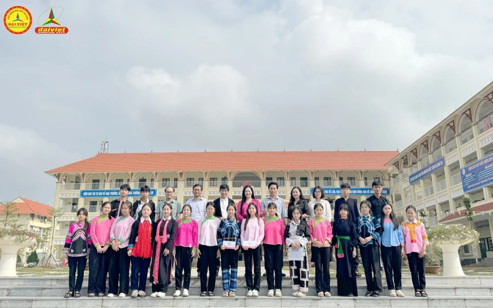 Cùng Đại Việt lên chuyến xe yêu thương đến Lào Cai – Lan tỏa tinh thần thiện nguyện