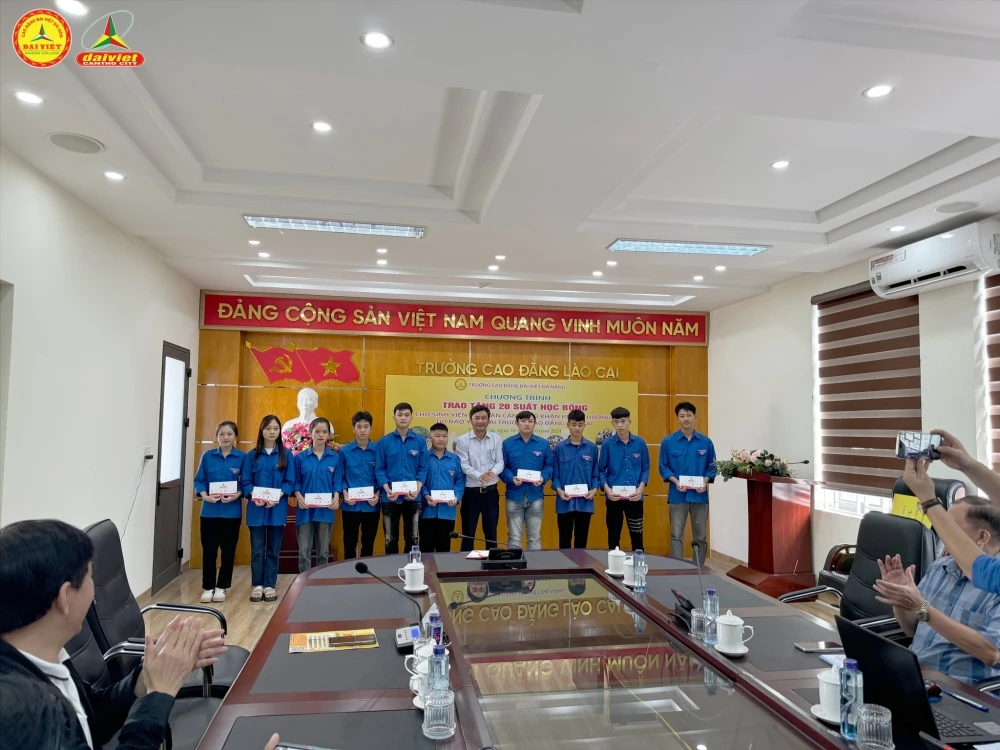 Cùng Đại Việt lên chuyến xe yêu thương đến Lào Cai – Lan tỏa tinh thần thiện nguyện