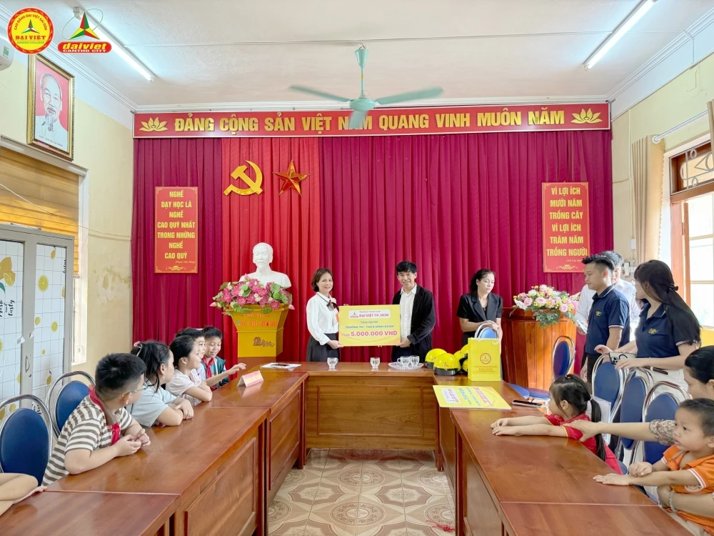 Cùng Đại Việt Trao Yêu Thương, Gửi Nụ Cười