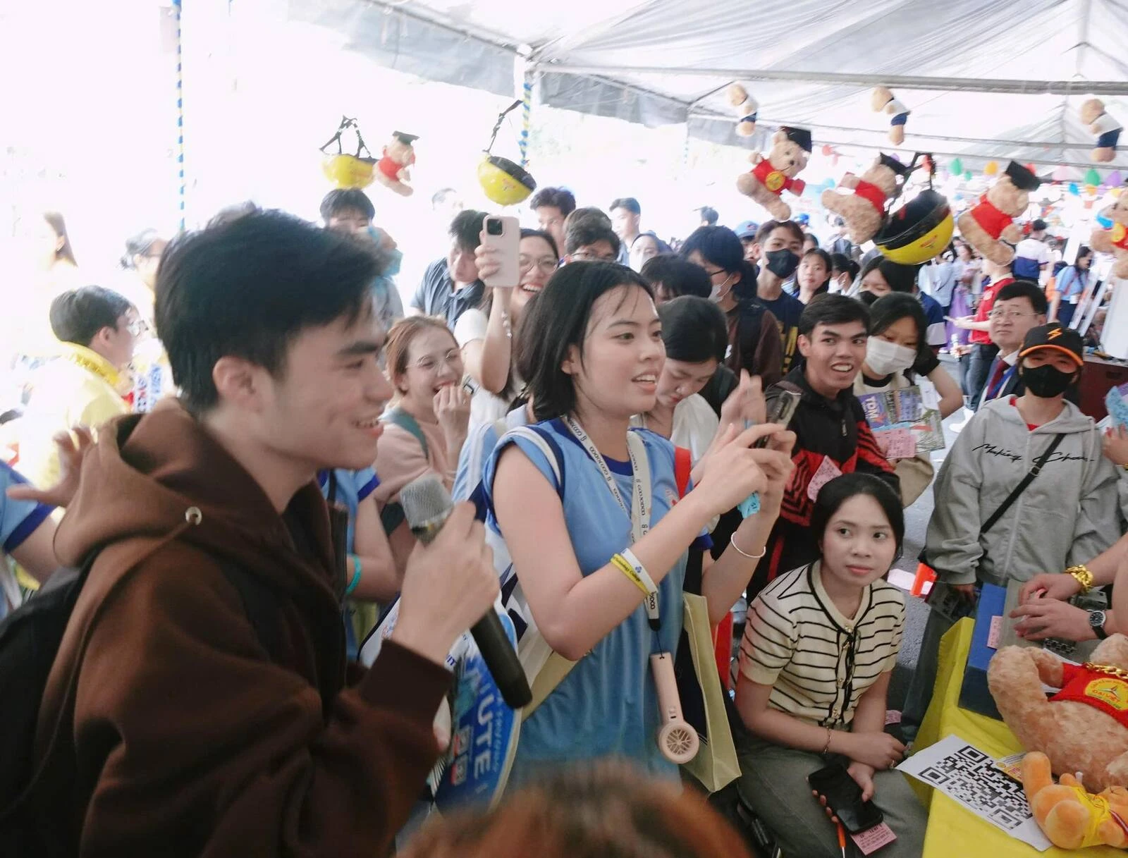 ĐẠI VIỆT CẦN THƠ BÙNG NỔ NGÀY HỘI TUYỂN SINH TƯ VẤN HƯỚNG NGHIỆP 2026 TẠI ĐẠI HỌC CẦN THƠ