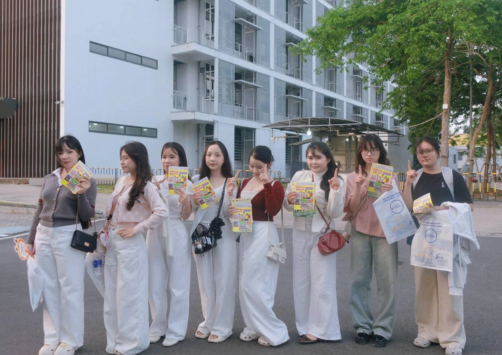 ĐẠI VIỆT CẦN THƠ BÙNG NỔ NGÀY HỘI TUYỂN SINH TƯ VẤN HƯỚNG NGHIỆP 2026 TẠI ĐẠI HỌC CẦN THƠ