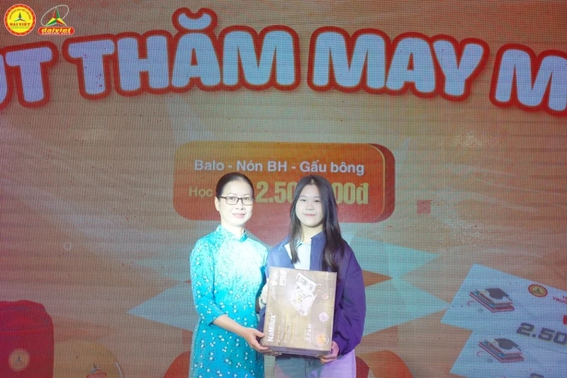 Đại Việt Cần Thơ Chào Đón Gần 450 Tân Sinh Viên Đợt 4 Khóa 2025