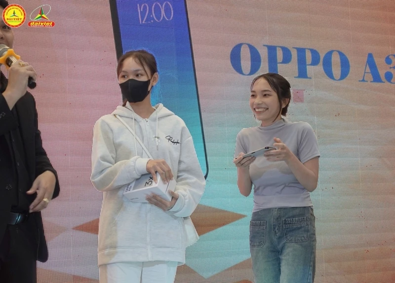 Đại Việt Cần Thơ Chào Đón Gần 450 Tân Sinh Viên Đợt 4 Khóa 2025